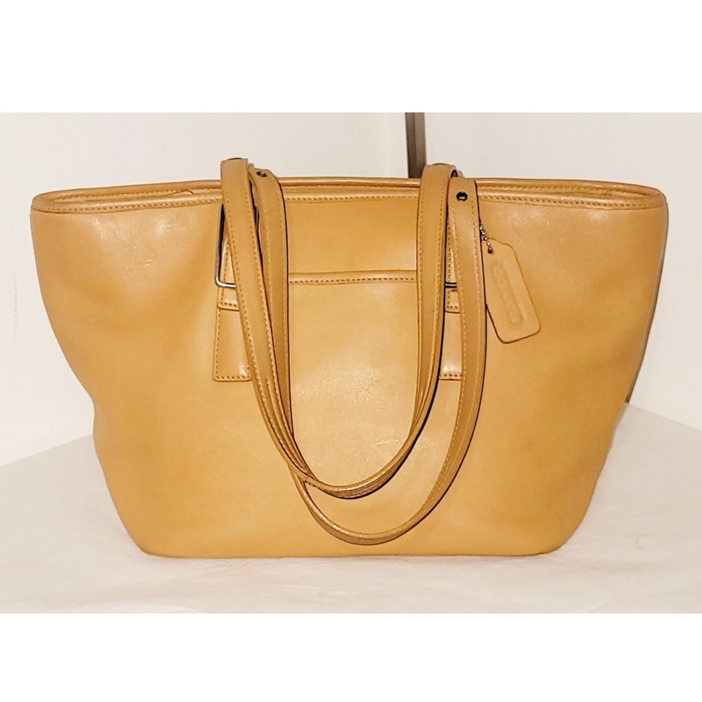 Coach Vintage 9847 Leather Mini Market Tote